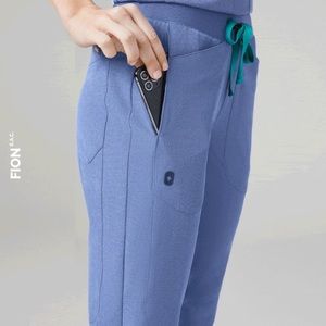 Figs Fion Jogger scrub pants